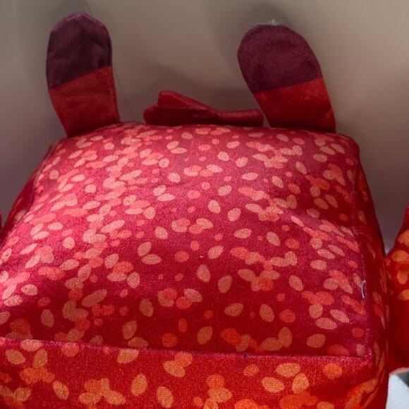 SDCC 2024 Disney Munchlings "Super Sizzling Tofu with Chili Sauce" Leroy Plush - Picture 6 of 8